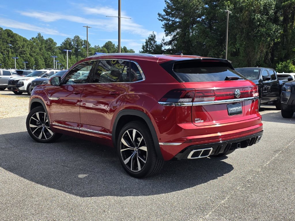 Used 2024 Volkswagen Atlas Cross Sport SEL Premium R-Line AWD/4WD image 4