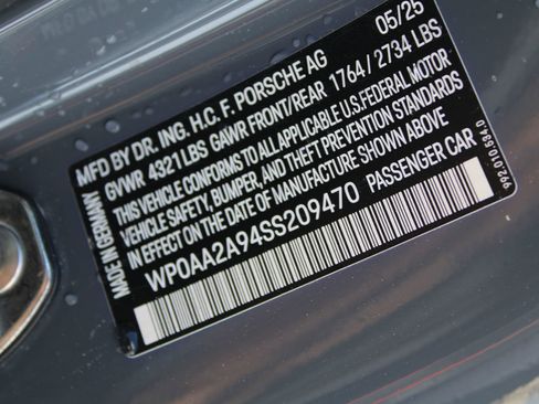 Used 2025 Porsche 911 Carrera image 30