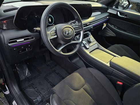 Used 2025 Hyundai Palisade Calligraphy image 21