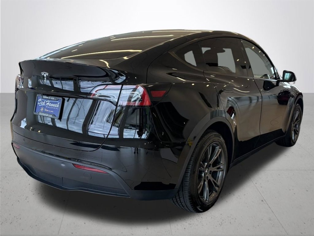 Used 2025 Tesla Model Y Long Range RWD image 7