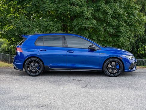 Used 2024 Volkswagen Golf R 2.0T image 8