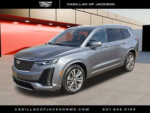 Used 2022 Cadillac XT6 Premium Luxury image 1