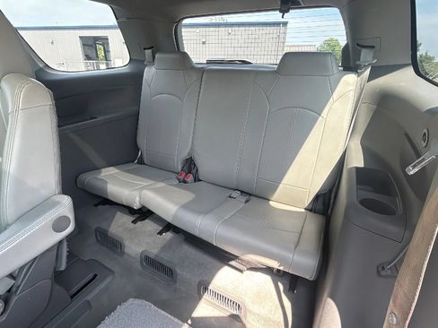 Used 2016 GMC Acadia SLT w/ Premium Edition AWD/4WD image 5
