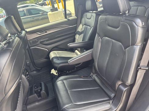 Used 2023 Jeep Grand Cherokee L Overland AWD/4WD image 33