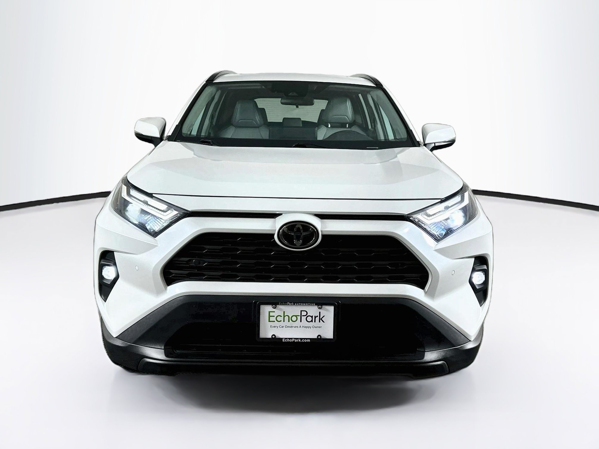 Used 2023 Toyota RAV4 XLE Premium AWD/4WD image 2