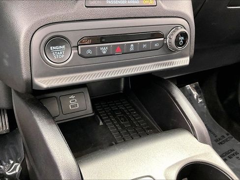 Certified 2025 Ford Bronco Sport Outer Banks w/ Outer Banks Tech Package+ AWD/4WD image 32