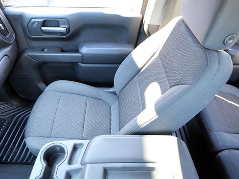 Used 2020 Chevrolet Silverado 1500 Custom w/ Custom Value Package image 19