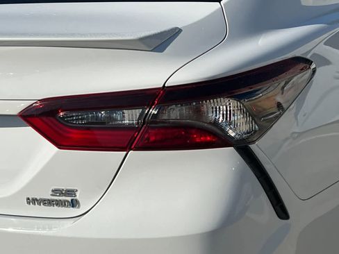 Used 2021 Toyota Camry SE image 26