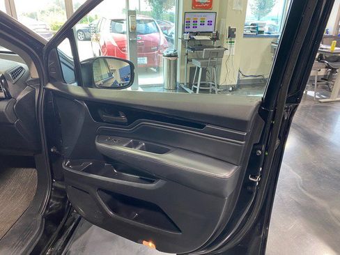 Used 2025 Honda Odyssey Touring image 20