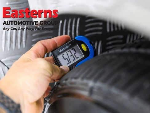 Used 2020 Toyota Prius Prime XLE image 26