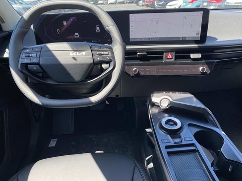 New 2025 Kia EV6 Light w/ Light LR Technology Package image 8