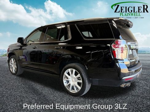 Used 2021 Chevrolet Tahoe High Country w/ Premium Package AWD/4WD image 3