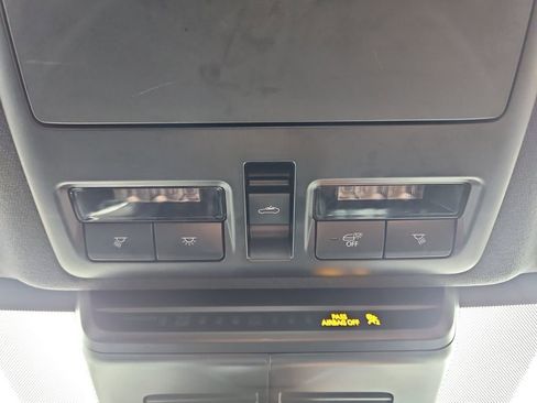 Used 2024 MAZDA MAZDA3 s image 23