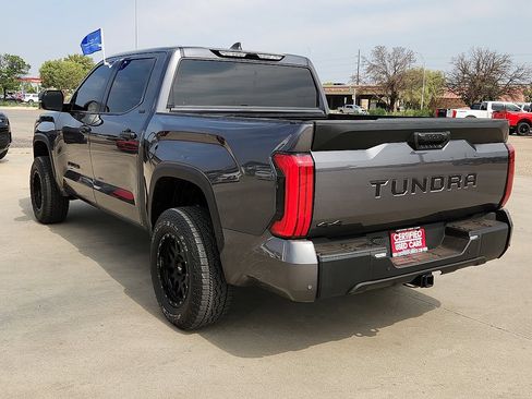 Used 2025 Toyota Tundra SR5 w/ SR5 Convenience Package AWD/4WD image 2