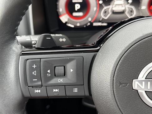 Used 2023 Nissan Rogue Platinum w/ Platinum Premium Package FWD image 21