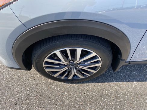 Certified 2022 Nissan Kicks SV FWD image 8