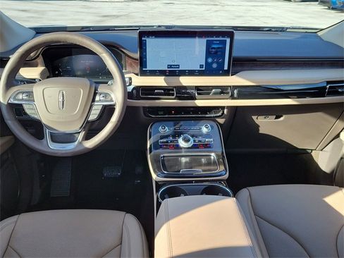 Certified 2022 Lincoln Nautilus Reserve image 20