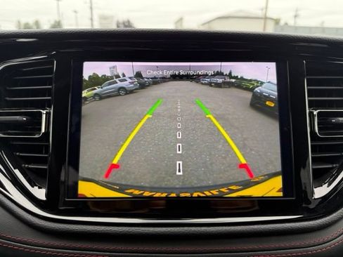 Used 2025 Dodge Durango GT AWD/4WD image 29