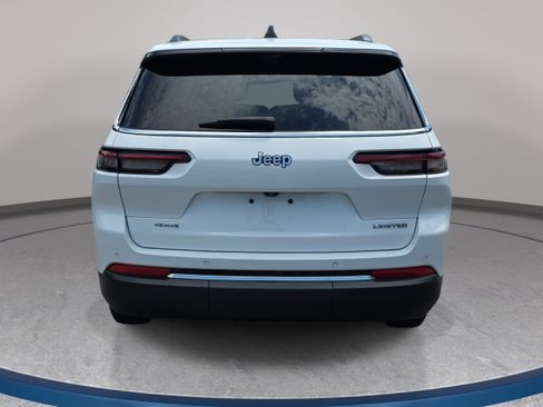 Certified 2023 Jeep Grand Cherokee L Limited w/ Luxury Tech Group II AWD/4WD image 6