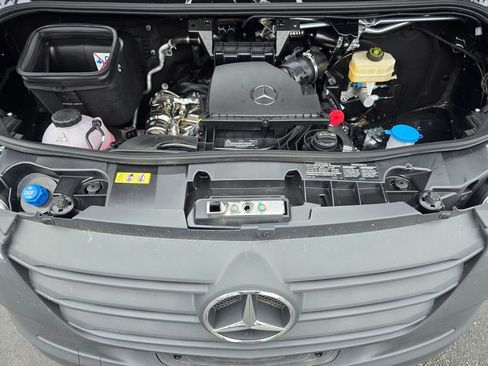New 2025 Mercedes-Benz Sprinter 2500 image 11