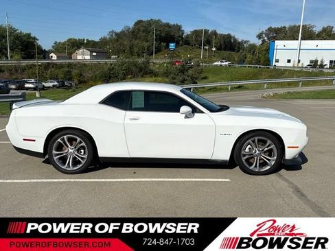 Used 2022 Dodge Challenger R/T RWD image 6