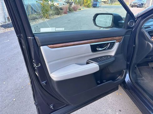 Used 2019 Honda CR-V Touring image 9