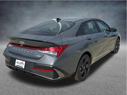 New 2026 Hyundai Elantra SEL FWD image 10