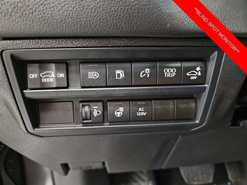 Used 2026 Toyota Sequoia Limited AWD/4WD image 18