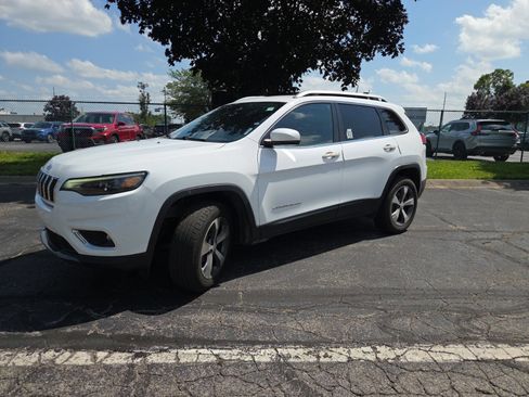 Used 2020 Jeep Cherokee Limited AWD/4WD image 13