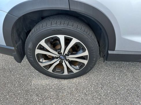 Used 2020 Subaru Forester Limited w/ Popular Package #3 image 5