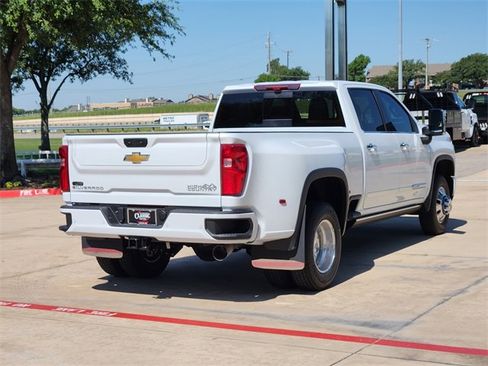 New 2026 Chevrolet Silverado 3500 High Country w/ High Country Premium Package AWD/4WD image 8