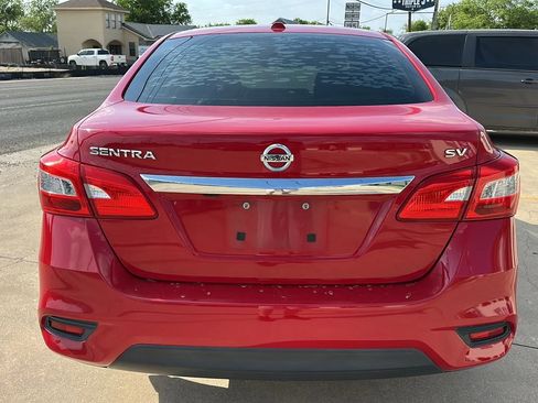 Used 2018 Nissan Sentra SV image 4