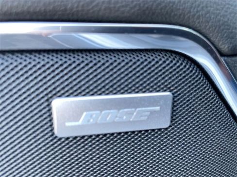 Used 2024 GMC Sierra 2500 SLT w/ SLT Premium Package image 25