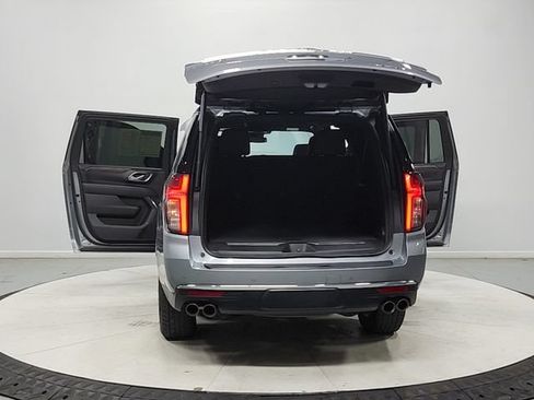 Used 2023 Chevrolet Suburban Premier AWD/4WD image 15