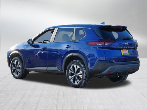 Certified 2022 Nissan Rogue SV image 5