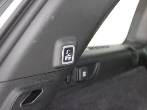 Used 2023 Jeep Grand Cherokee Overland w/ Luxury Tech Group IV image 44