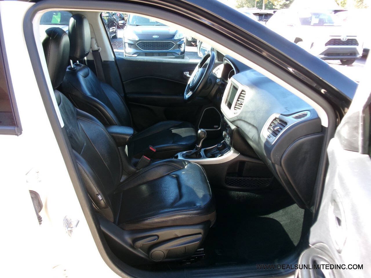 Used 2019 Jeep Compass High Altitude AWD/4WD image 25