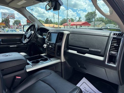 Used 2015 RAM 1500 Laramie w/ Convenience Group AWD/4WD image 27