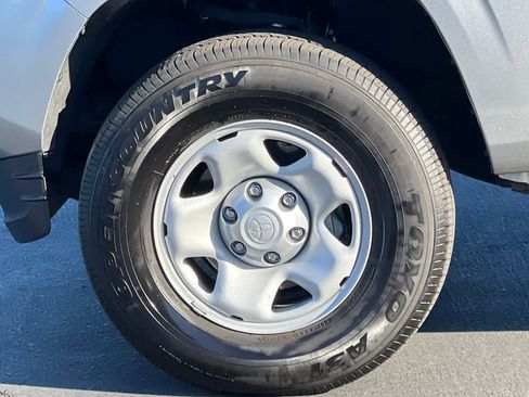 Certified 2022 Toyota Tacoma SR image 27