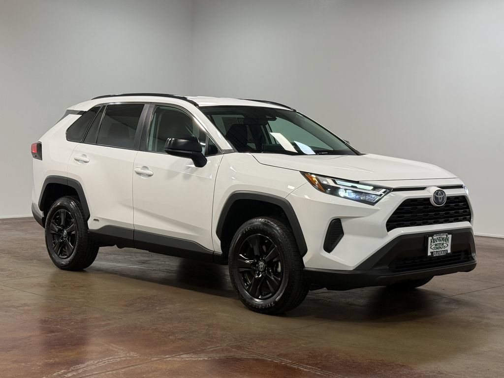 Used 2023 Toyota RAV4 LE AWD/4WD image 22