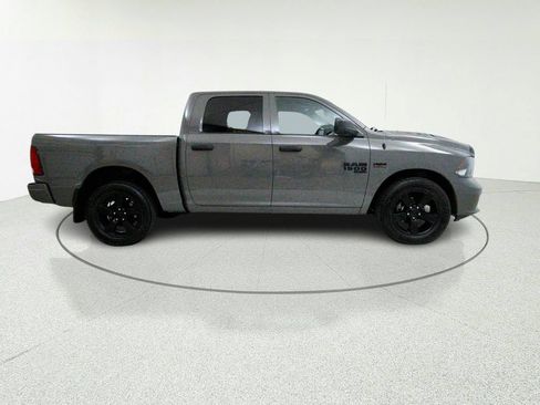 Used 2022 RAM 1500 Express w/ Ceramic Grey Express Package AWD/4WD image 7