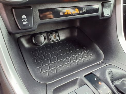 Certified 2024 Toyota RAV4 XLE FWD image 24