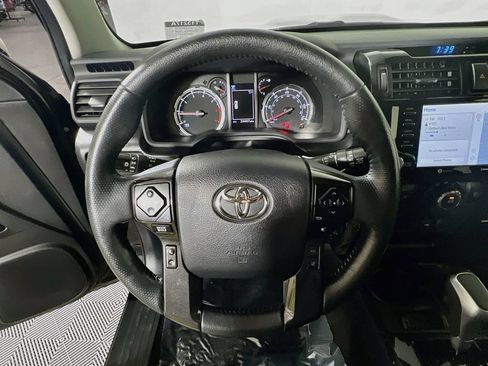 Certified 2024 Toyota 4Runner TRD Off-Road Premium w/ Off Road Premium Plus Package AWD/4WD image 10