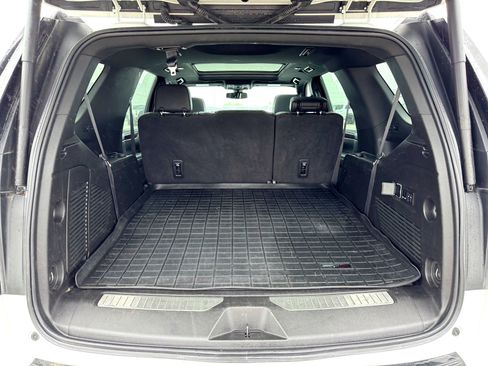 Used 2022 Chevrolet Tahoe Z71 w/ Luxury Package image 8