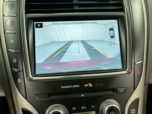 Used 2017 Lincoln MKX Reserve image 15