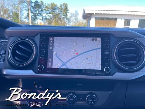 Used 2020 Toyota Tacoma SR5 image 7