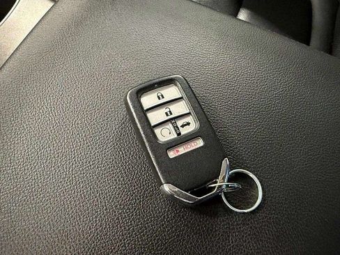 Used 2020 Honda Accord Touring image 40