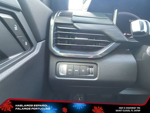 New 2026 GMC Acadia AT4 w/ Luxury Package AWD/4WD image 17