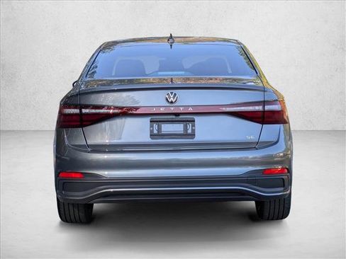 New 2025 Volkswagen Jetta SE FWD image 8