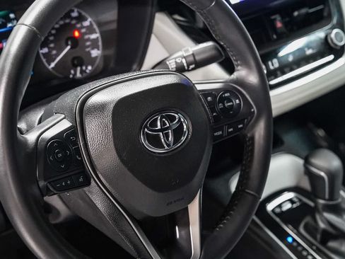 Certified 2025 Toyota Corolla SE FWD image 21